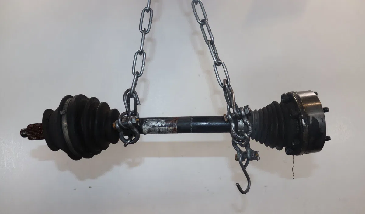 Transmission avant gauche Volkswagen POLO V (6R1, 6C1) 1.6 tdi (2009) 5 portes occasion