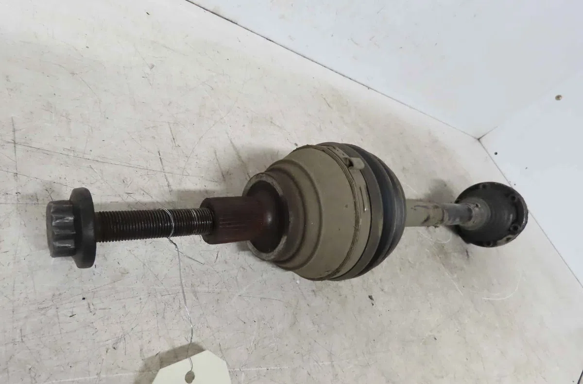 Transmission avant gauche VOLKSWAGEN SCIROCCO III occasion