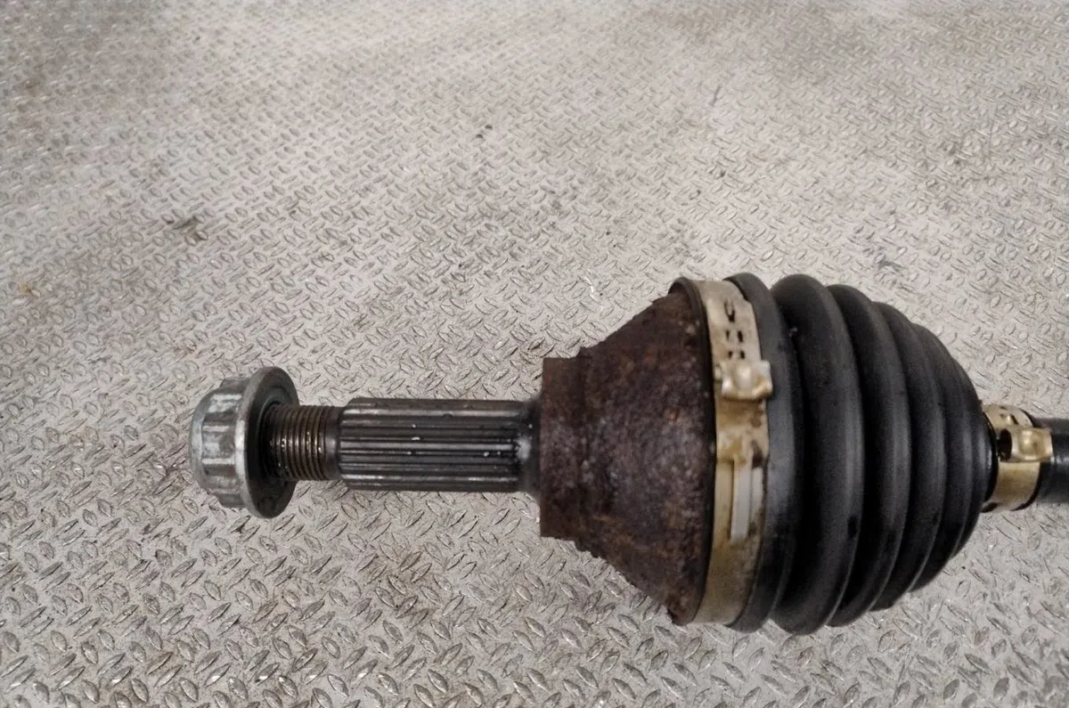 Transmission avant gauche Volkswagen UP! (121, 122, BL1, BL2, BL3, 123) 1.0 (2011-2020) 5 portes occasion