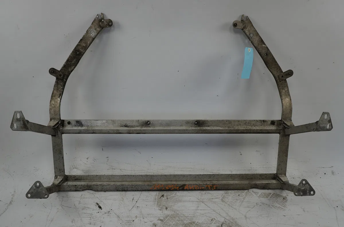 Traverse inférieure armature avant Audi TT Roadster (8J9) 2.0 tfsi (2010-2014) occasion