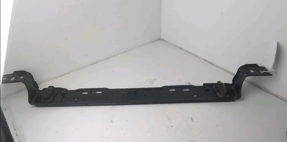 Traverse inférieure armature avant Citroen BERLINGO Camionnette-Monospace (B9) 1.6 hdi 90 (2010-2017) occasion