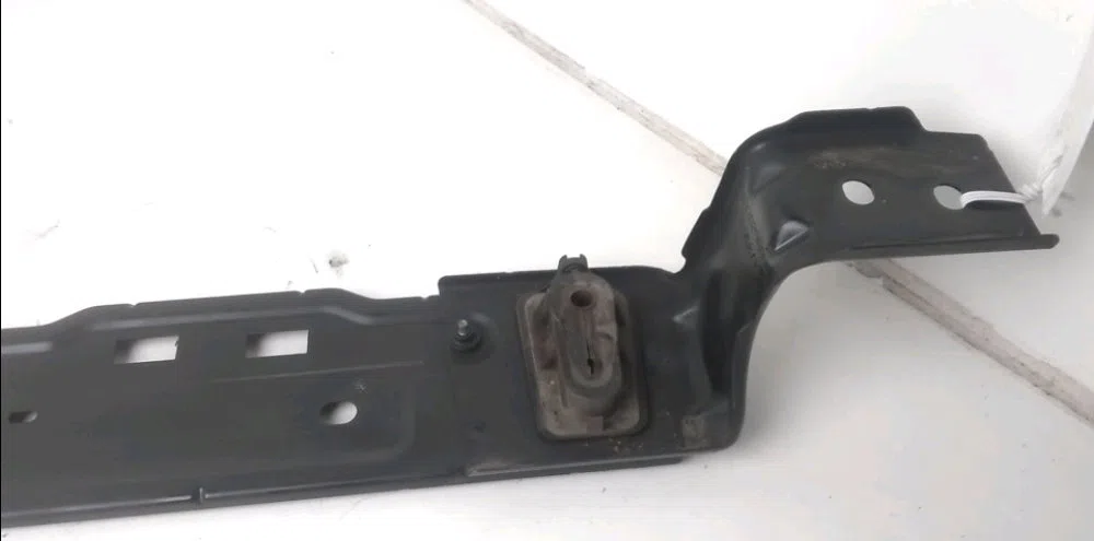 Traverse inférieure armature avant Citroen BERLINGO Camionnette-Monospace (B9) 1.6 hdi 90 (2010-2017) occasion