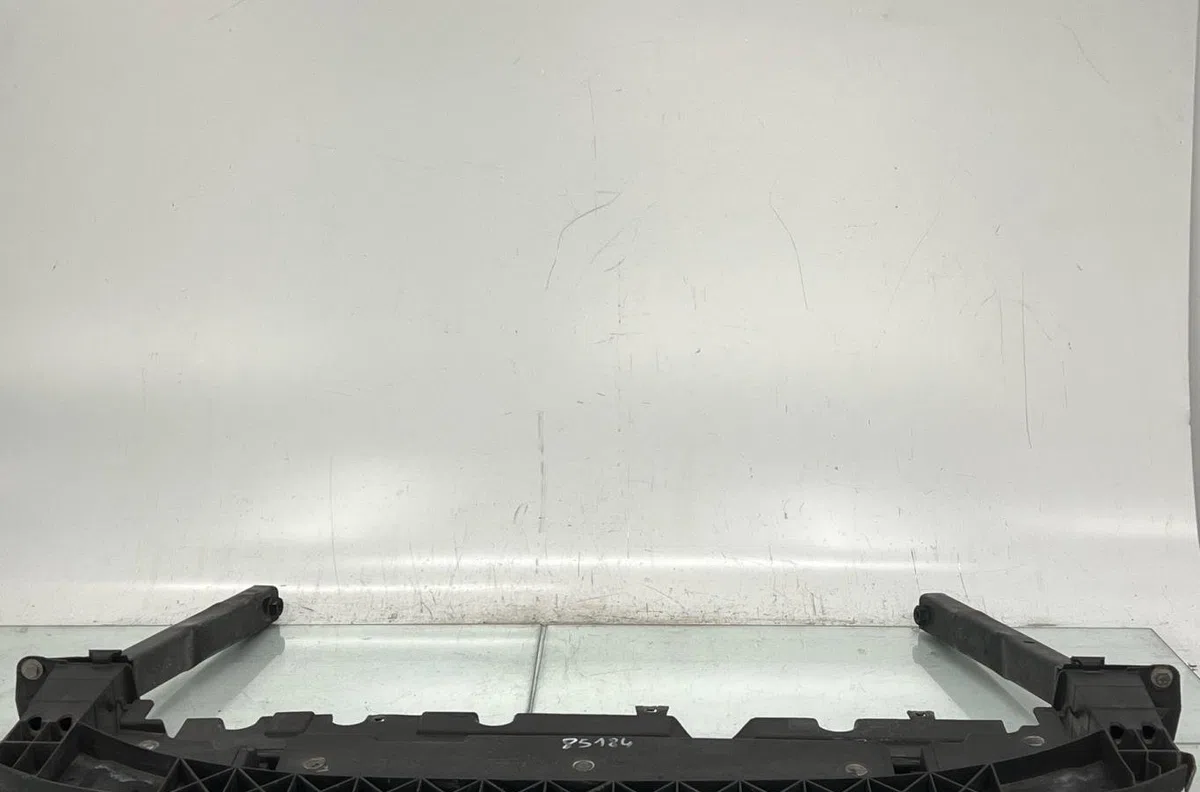 Traverse inférieure armature avant CITROEN C3 PICASSO PHASE 1 occasion