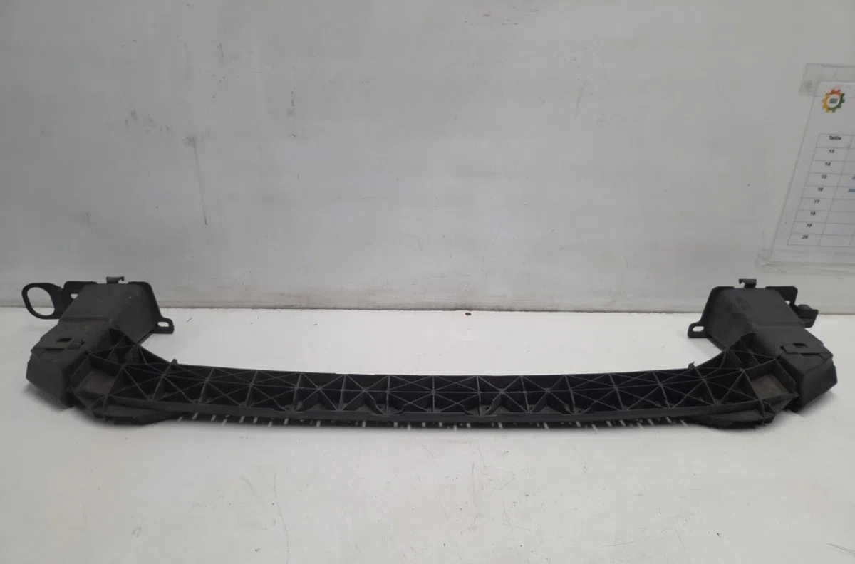 Traverse inférieure armature avant CITROEN C4 2 PHASE 1 occasion