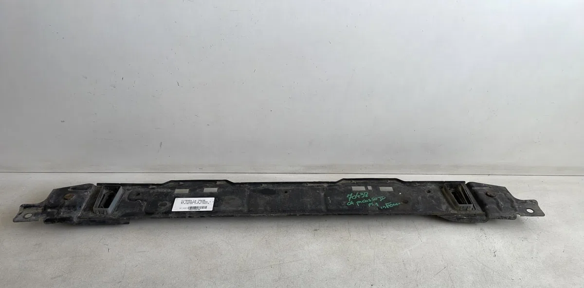 Traverse inférieure armature avant Citroen C4 PICASSO II 1.6 hdi - bluehdi 115 (2013) 5 portes occasion