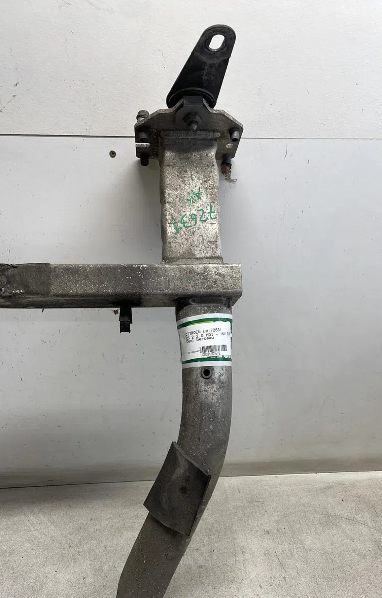 Traverse inférieure armature avant Citroen C5 III (RD_) 2.0 hdi (rdrhda) (2008) occasion