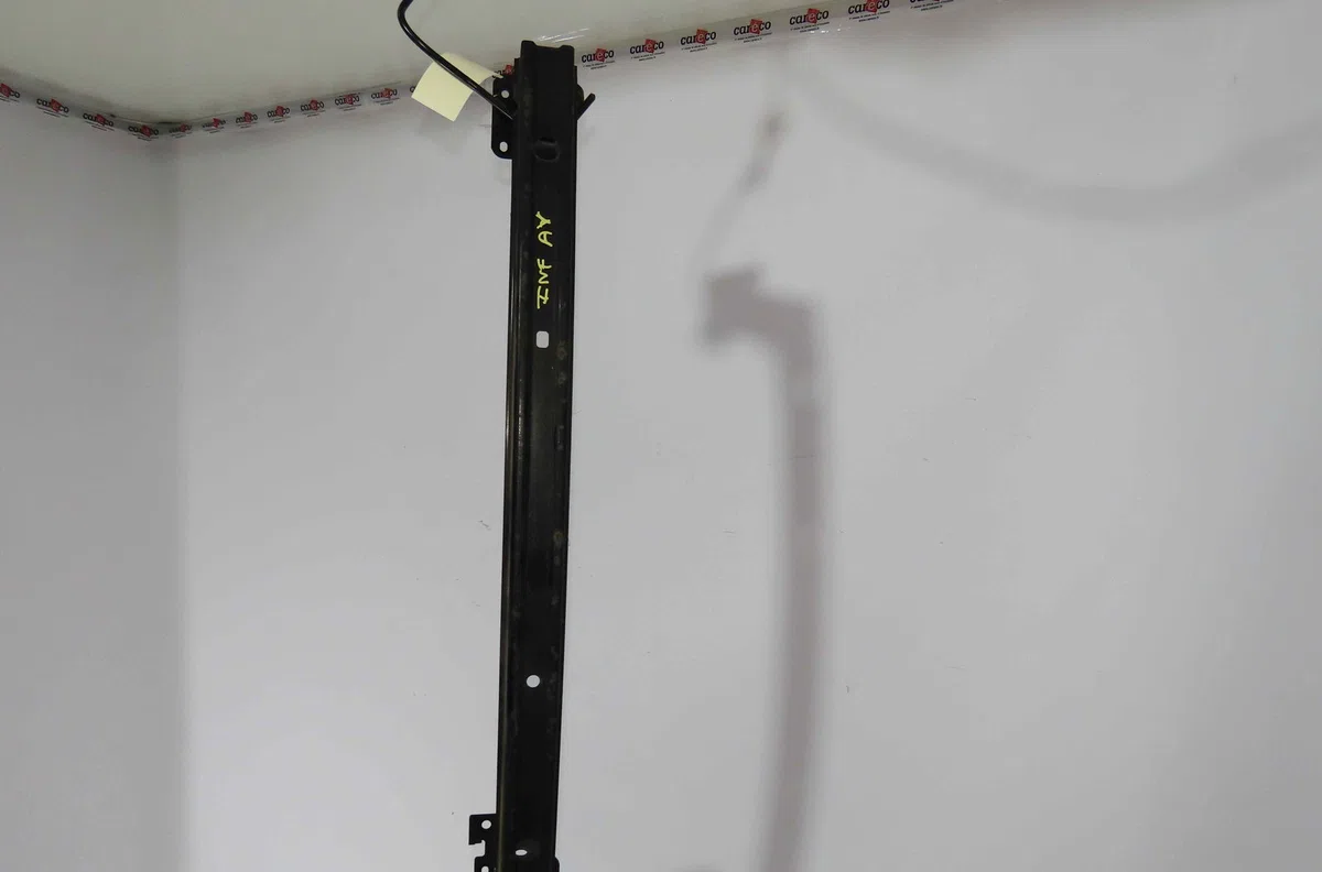 Traverse inférieure armature avant NISSAN MICRA V occasion