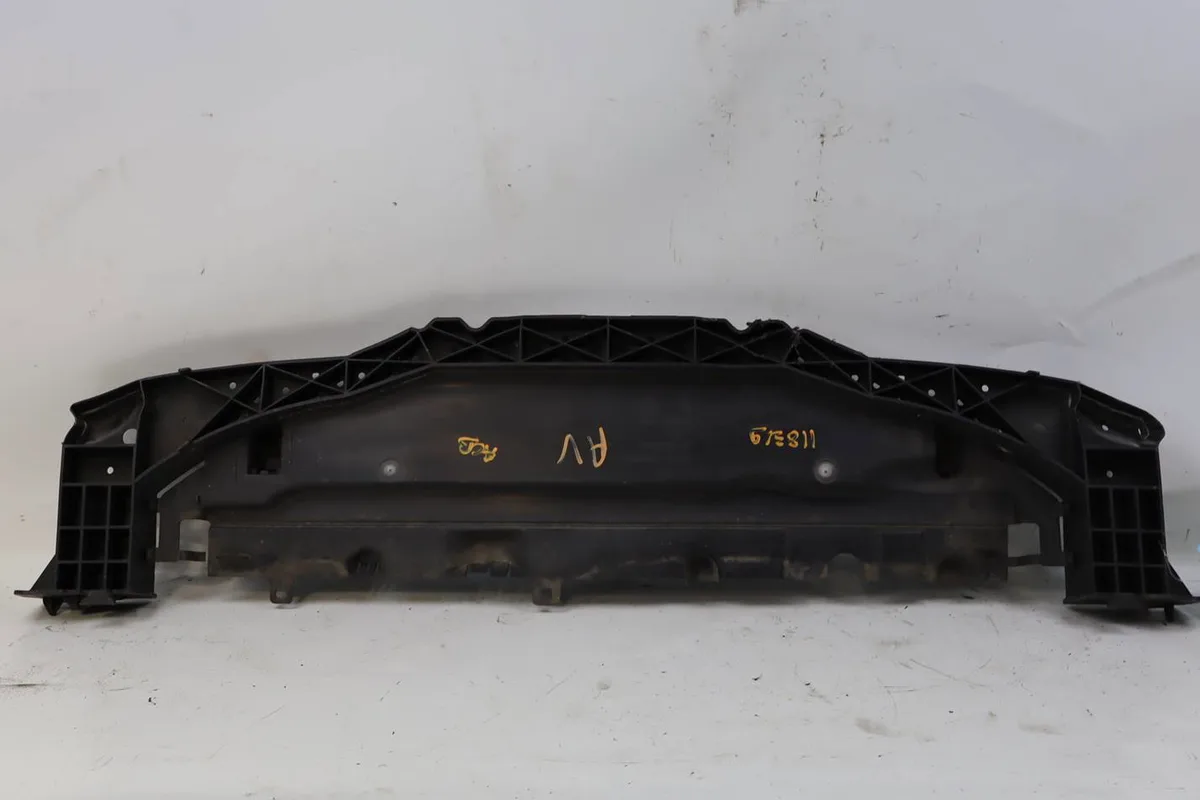 Traverse inférieure armature avant Peugeot 207-207 (WA_, WC_) 1.4 hdi (2006-2015) 5 portes occasion