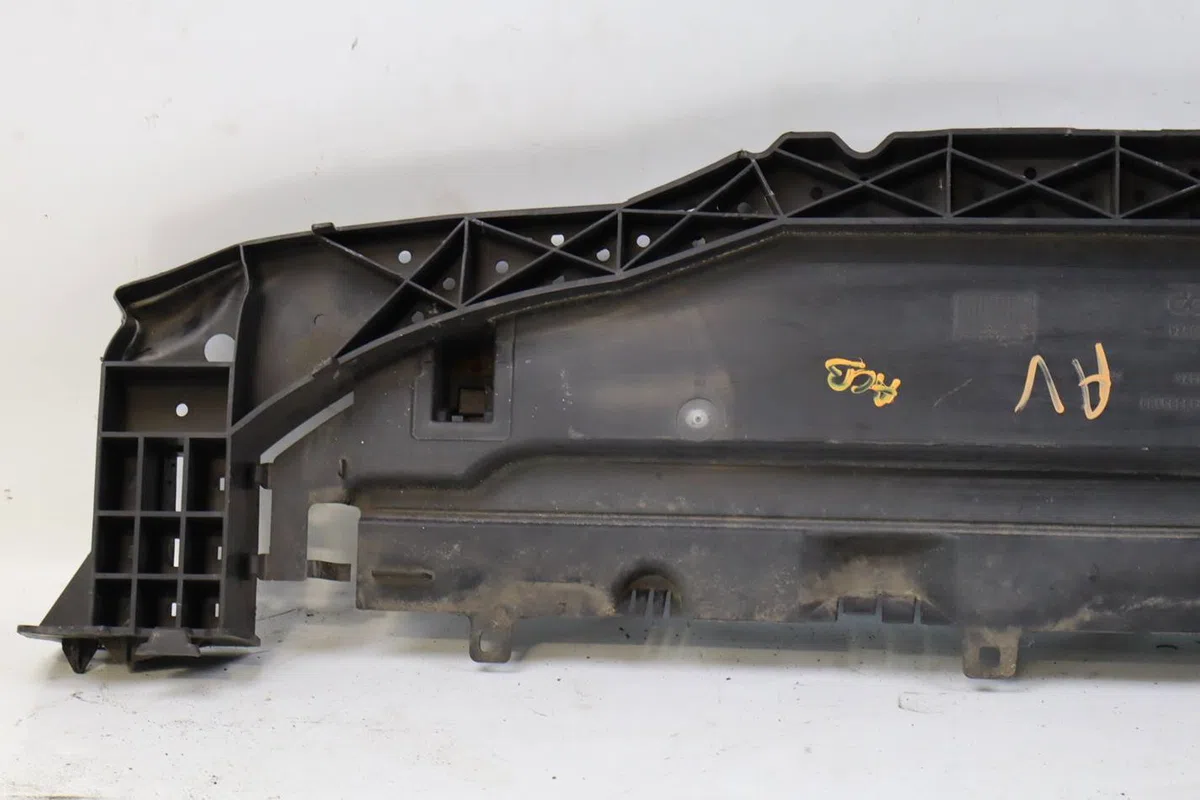 Traverse inférieure armature avant Peugeot 207-207 (WA_, WC_) 1.4 hdi (2006-2015) 5 portes occasion