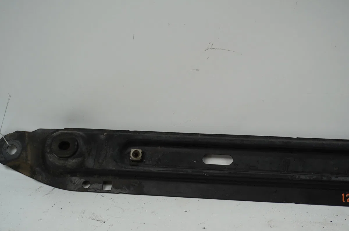 Traverse inférieure armature avant Peugeot 308 I (4A_, 4C_) 1.6 hdi (2007-2014) 5 portes occasion