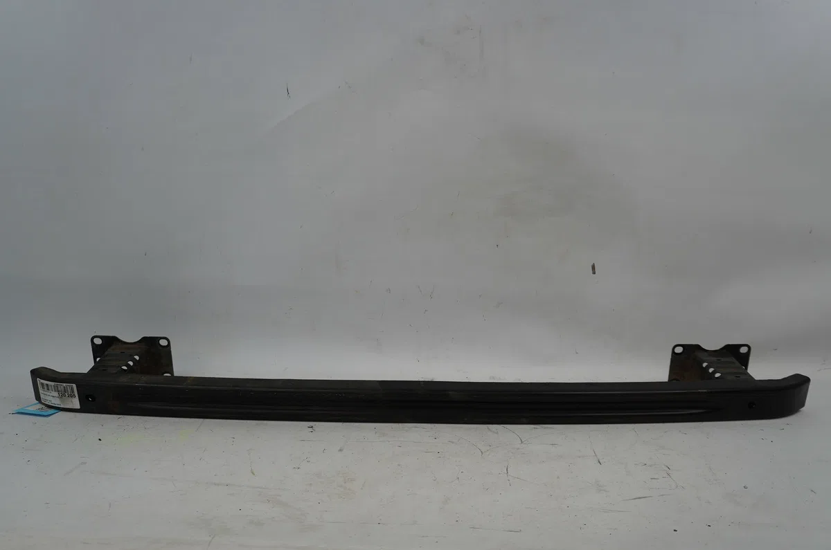 Traverse inférieure armature avant Peugeot 407 SW (6E_) 2.0 hdi 135 (2004-2010) occasion
