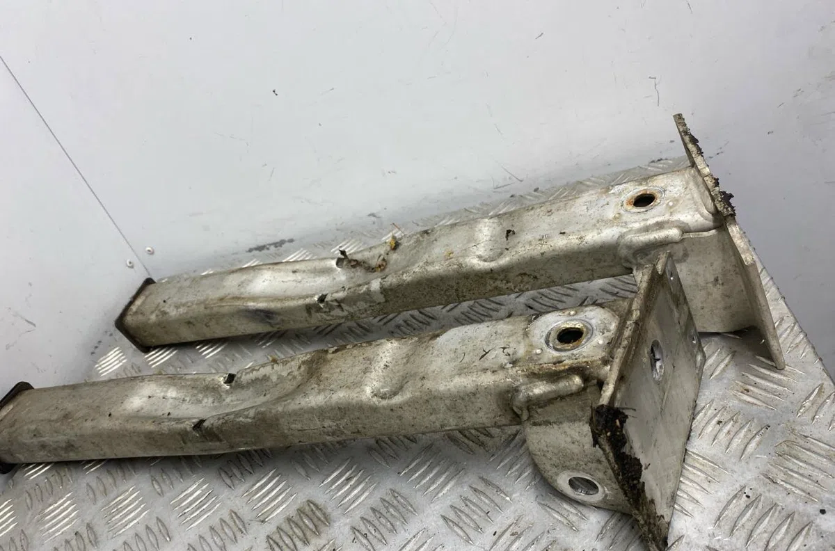 Traverse inférieure armature avant PEUGEOT 5008 1 PHASE 1 occasion