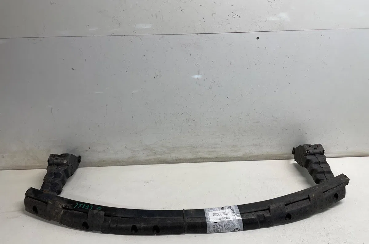 Traverse inférieure armature avant Peugeot 807 (EB_) 2.2 hdi (2002) occasion