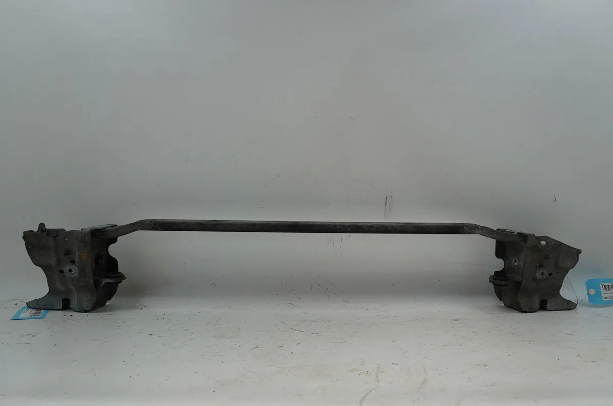 Traverse inférieure armature avant Renault ESPACE IV (JK0-1_) 2.0 dci (jk03, jk04, jk1c, jk1g, jk1j, jk1k) (2006) 5 port