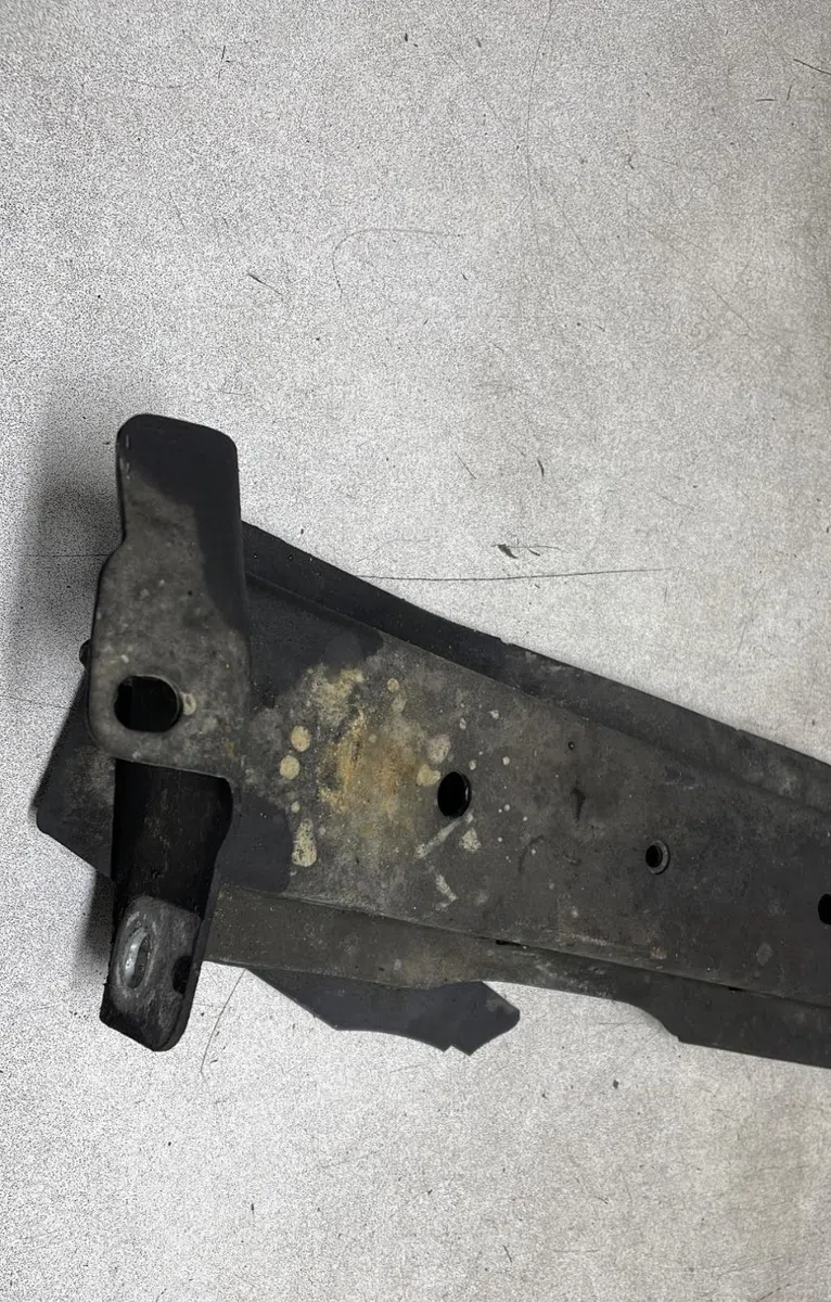Traverse inférieure armature avant Renault GRAND SCÉNIC II (JM0-1_) 1.9 dci (jm14) (2004-2008) occasion