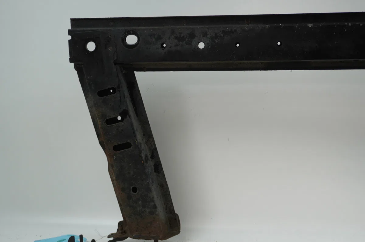 Traverse inférieure armature avant Renault KANGOO - GRAND KANGOO II (KW0-1_) 1.5 dci 85 (kw0k, kw0l, kw0b) (2008) 4 port