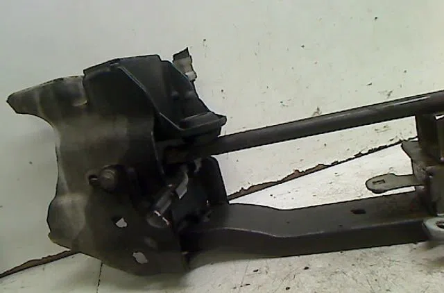 Traverse inférieure armature avant Renault LAGUNA II (BG0-1_) 1.9 dci (2001-2007) occasion