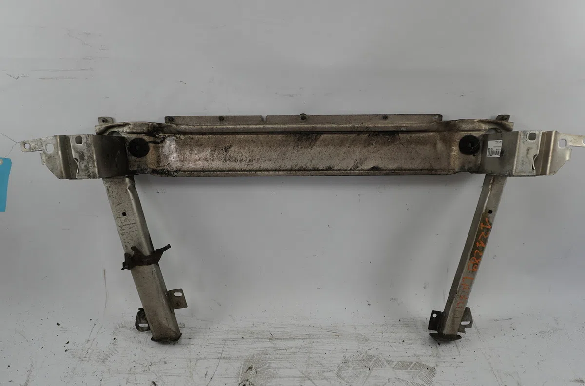 Traverse inférieure armature avant Renault LAGUNA III (BT0-1) 2.0 dci (bt01, bt08, bt09, bt0e, bt0k, bt12, bt1c, bt1d,..