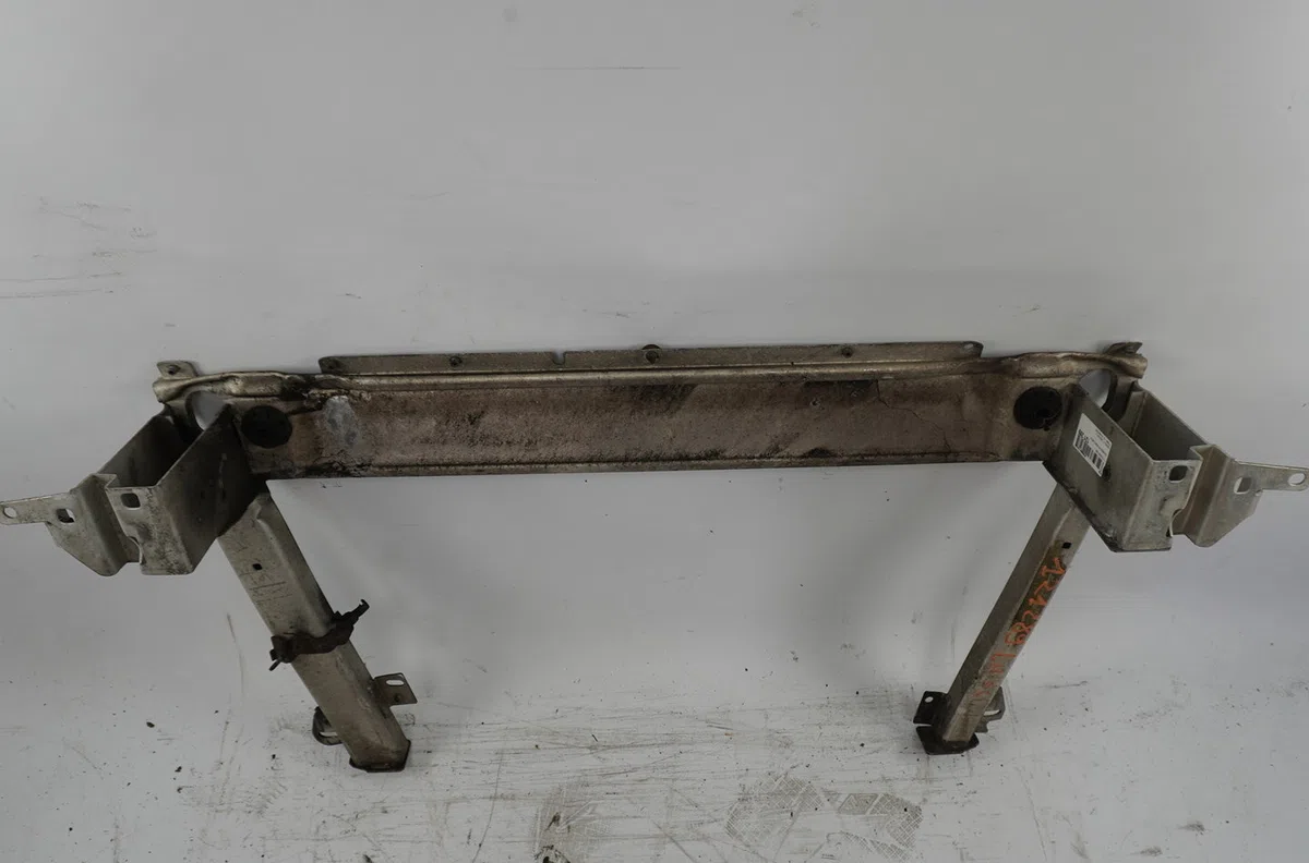 Traverse inférieure armature avant Renault LAGUNA III (BT0-1) 2.0 dci (bt01, bt08, bt09, bt0e, bt0k, bt12, bt1c, bt1d,..