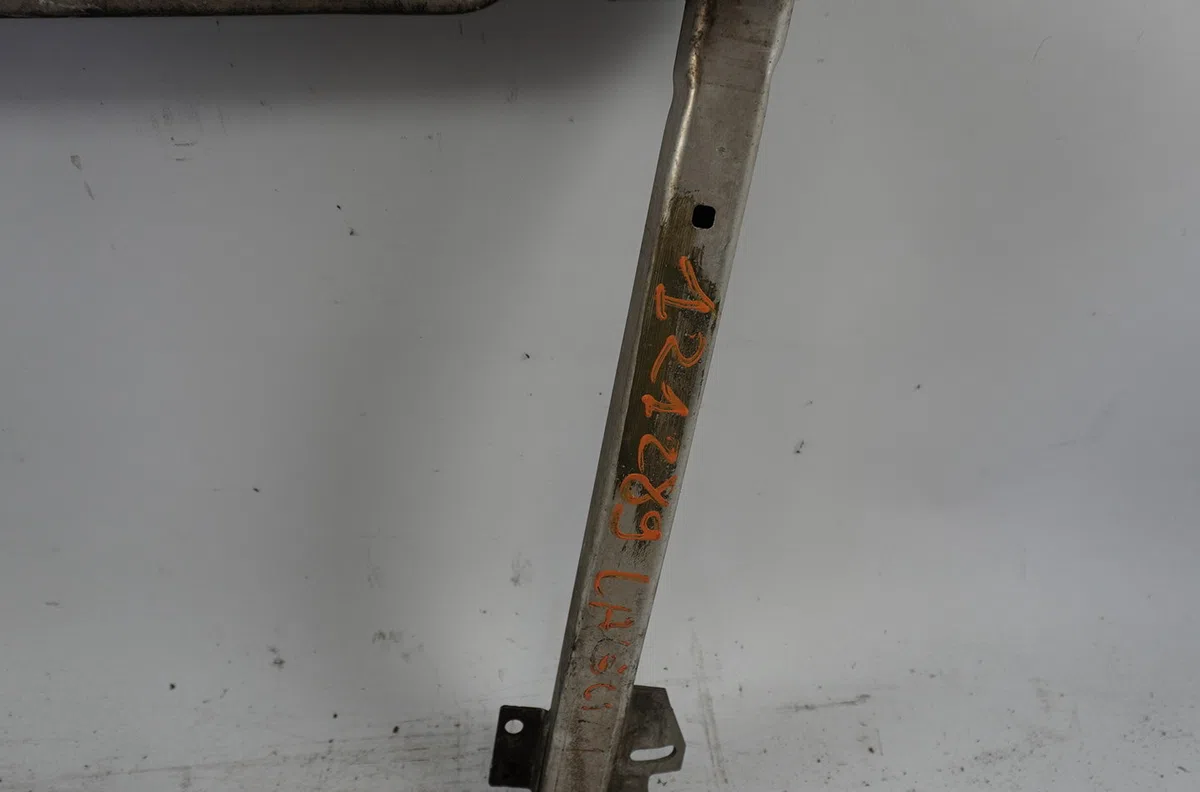Traverse inférieure armature avant Renault LAGUNA III (BT0-1) 2.0 dci (bt01, bt08, bt09, bt0e, bt0k, bt12, bt1c, bt1d,..