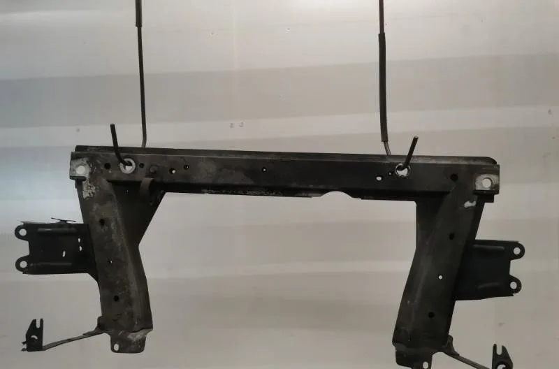 Traverse inférieure armature avant RENAULT MEGANE 2 PHASE 2 CABRIOLET occasion