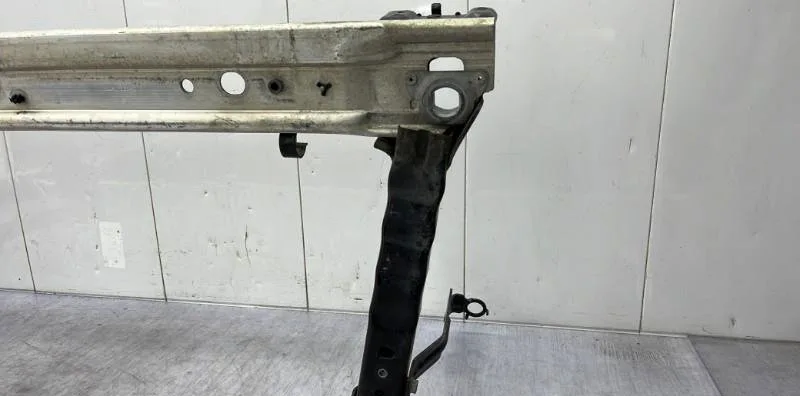 Traverse inférieure armature avant RENAULT MEGANE 3 PHASE 1 occasion