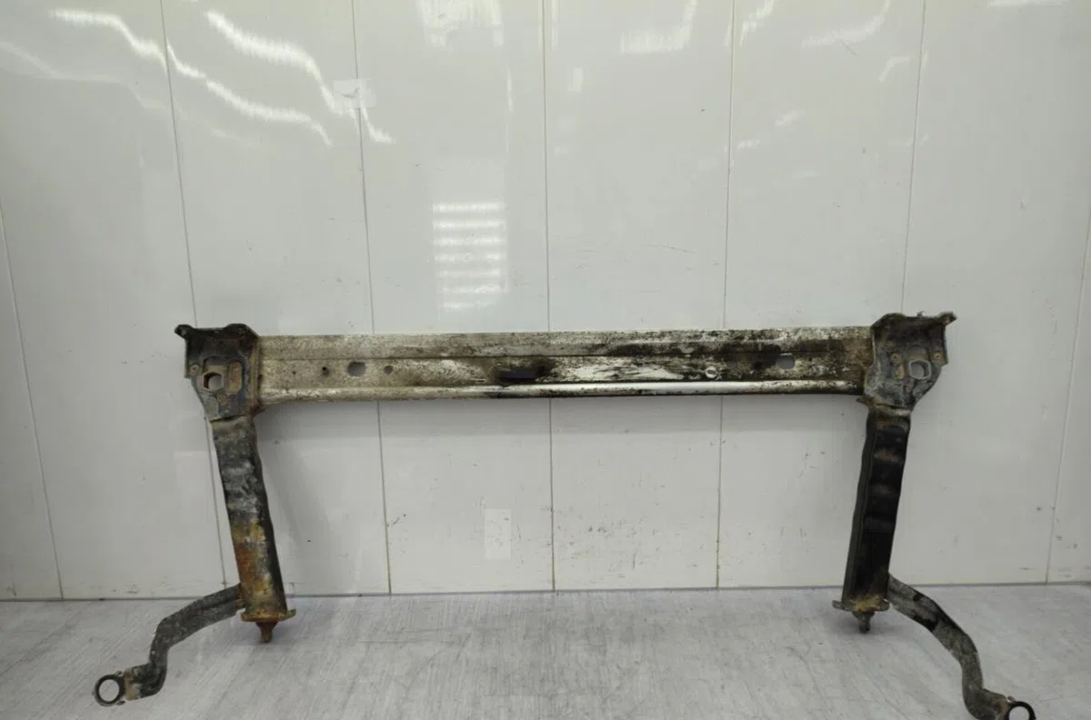 Traverse inférieure armature avant RENAULT MEGANE 3 PHASE 2 BREAK occasion