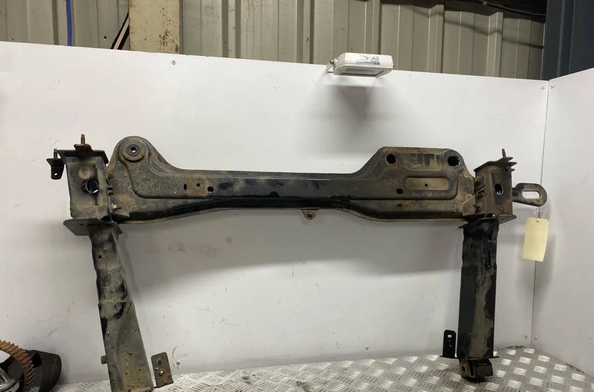 Traverse inférieure armature avant RENAULT SCENIC 4 occasion