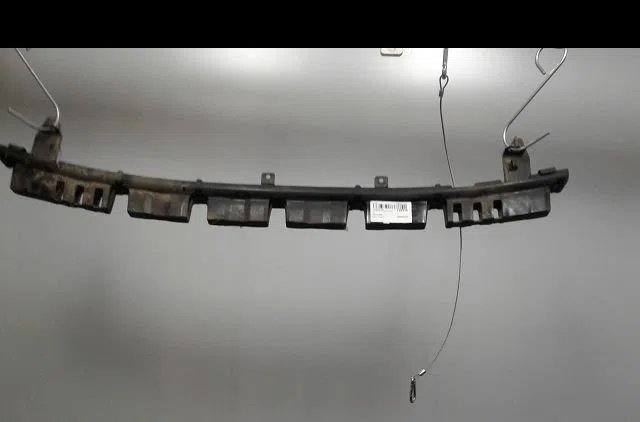 Traverse inférieure armature avant Suzuki SWIFT III (MZ, EZ) 1.3 (rs 413) (2005) occasion