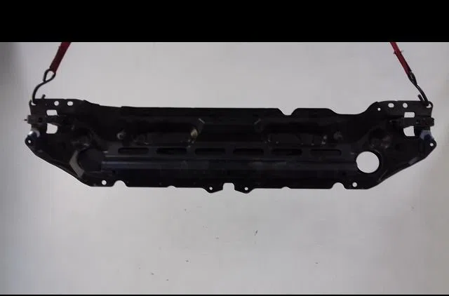 Traverse supérieure armature avant Bmw 5 (E60) 525 d (2004-2010) occasion
