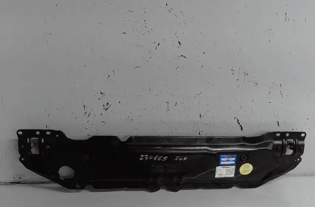 Traverse supérieure armature avant Bmw 5 Touring (E61) 530 d (2004-2005) 5 portes occasion