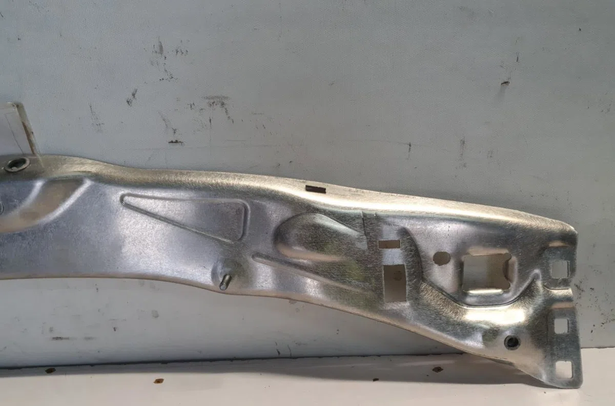 Traverse supérieure armature avant BMW SERIE 1 F40 occasion