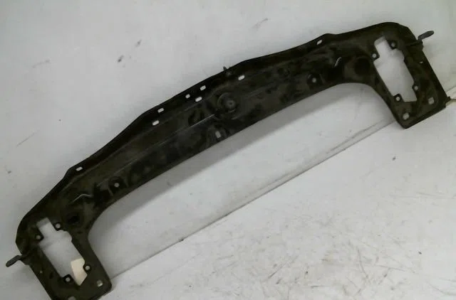 Traverse supérieure armature avant BMW SERIE 1 occasion