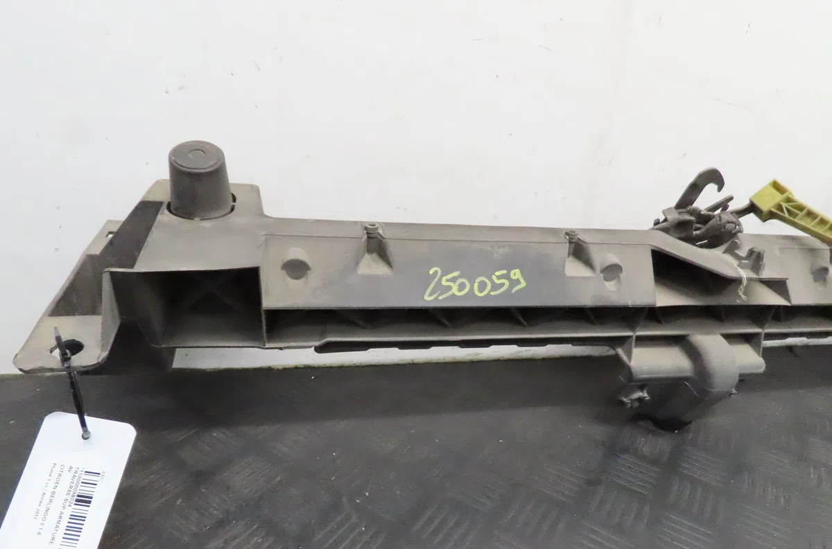 Traverse supérieure armature avant Citroën BERLINGO Camionnette-Monospace (B9) 1.6 hdi 90 (2010-2017) occasion