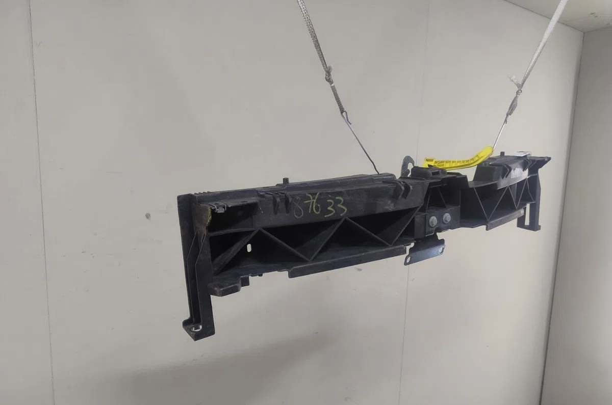 Traverse supérieure armature avant Citroen C3 PICASSO (SH_) 1.4 vti 95 (2009) occasion