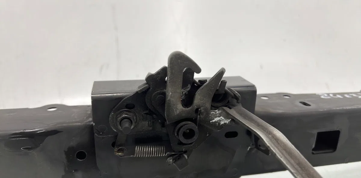 Traverse supérieure armature avant CITROEN C4 PICASSO 1 occasion