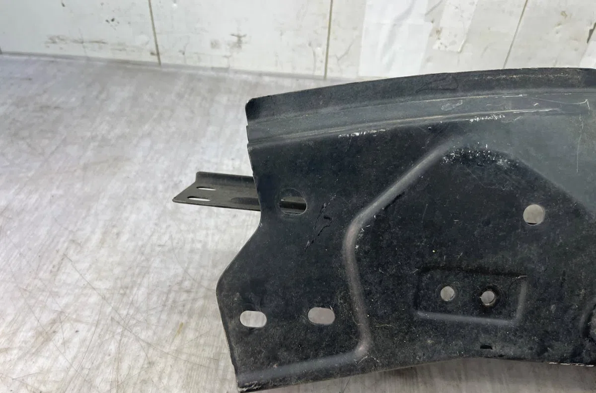 Traverse supérieure armature avant DACIA DUSTER 2 SOCIETE PHASE 1 occasion