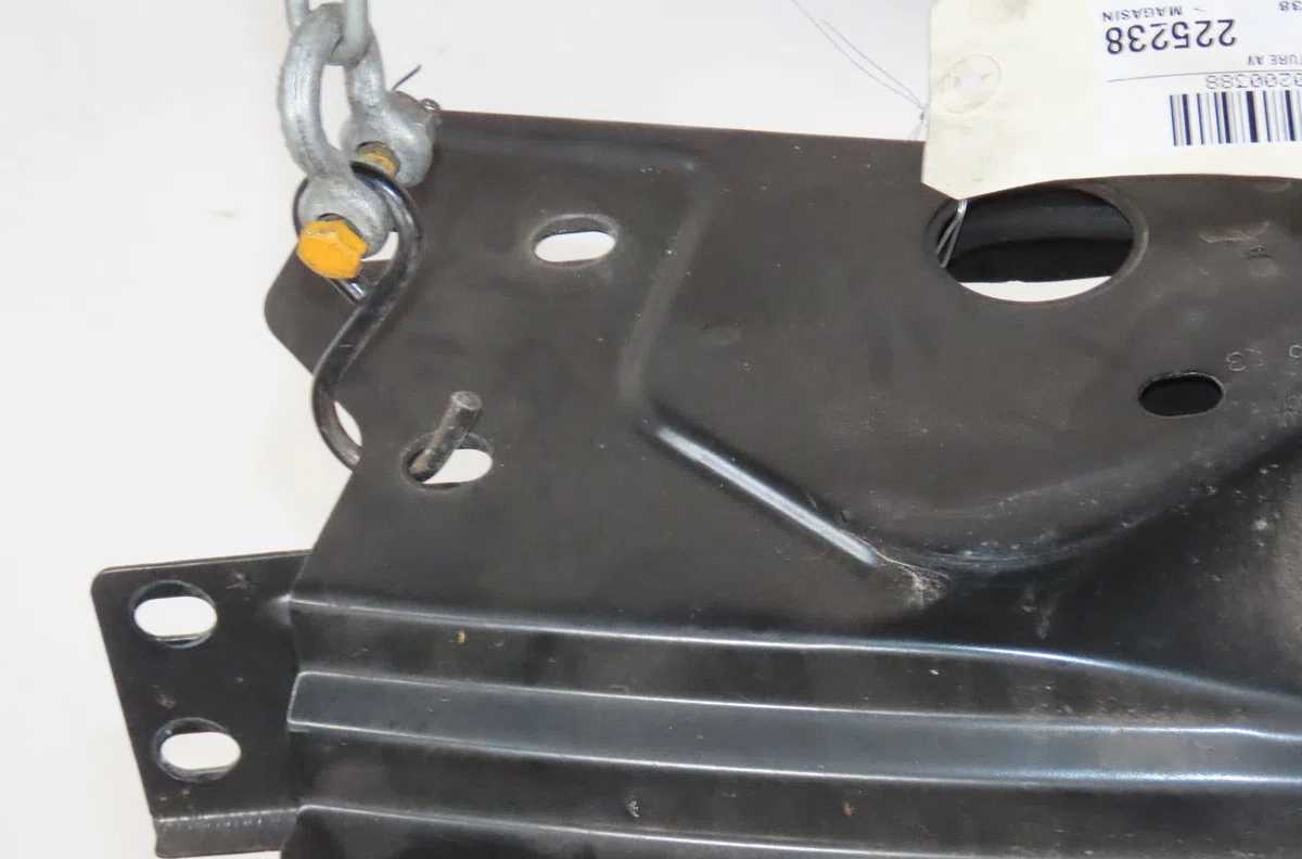 Traverse supérieure armature avant Dacia DUSTER (HM_) 1.3 tce 150 (hmm3) (2019) occasion