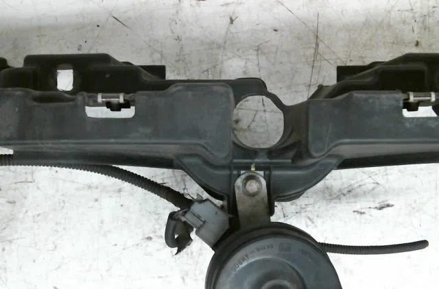 Traverse supérieure armature avant Fiat GRANDE PUNTO (199_) 1.3 d multijet (2008) occasion