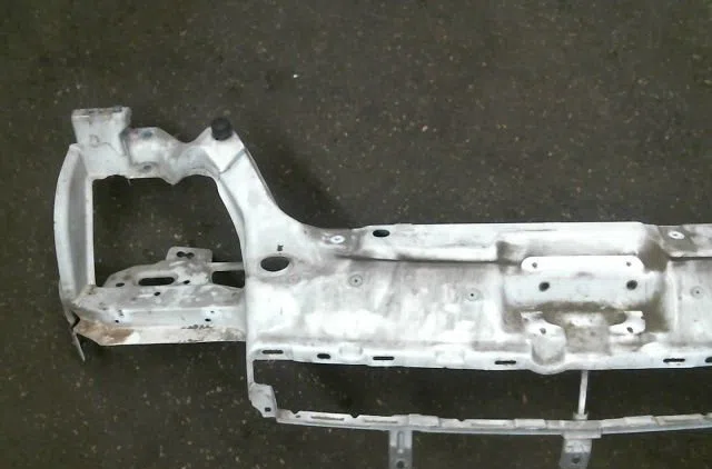 Traverse supérieure armature avant Ford TRANSIT CONNECT (P65_, P70_, P80_) 1.8 di (2002-2013) occasion