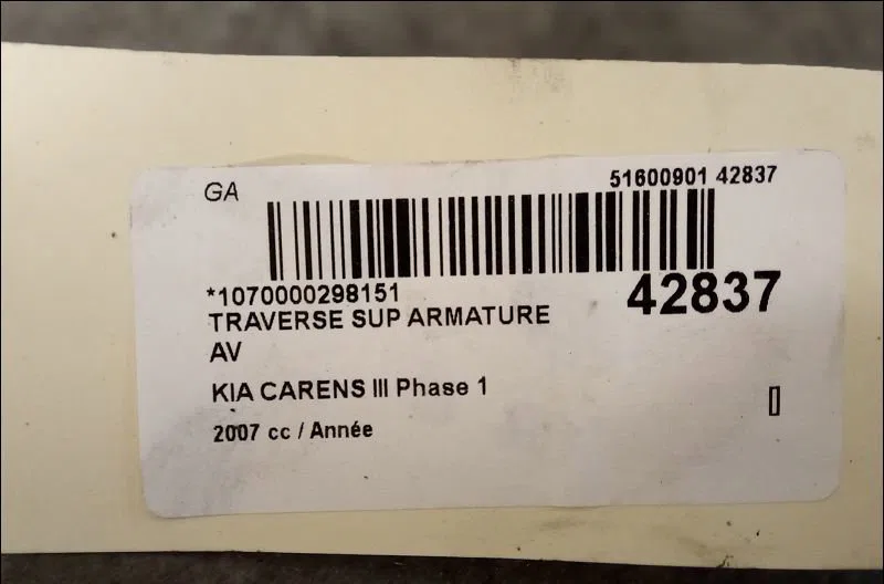 Traverse supérieure armature avant Kia CARENS II Monospace (FJ) 2.0 crdi (2002) occasion