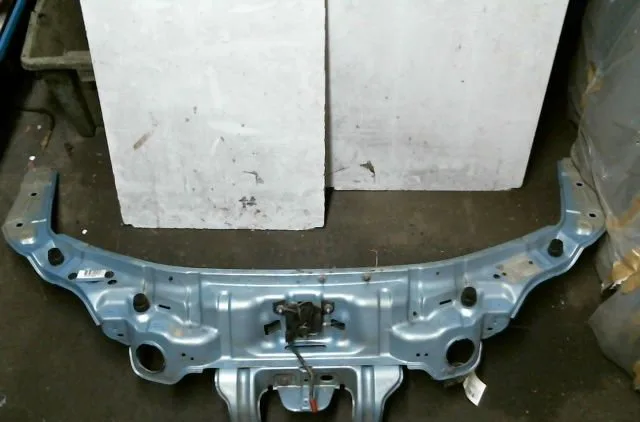 Traverse supérieure armature avant Lancia YPSILON (843_) 1.3 jtd (843.axd11, 843.axd1a) (2003-2011) occasion