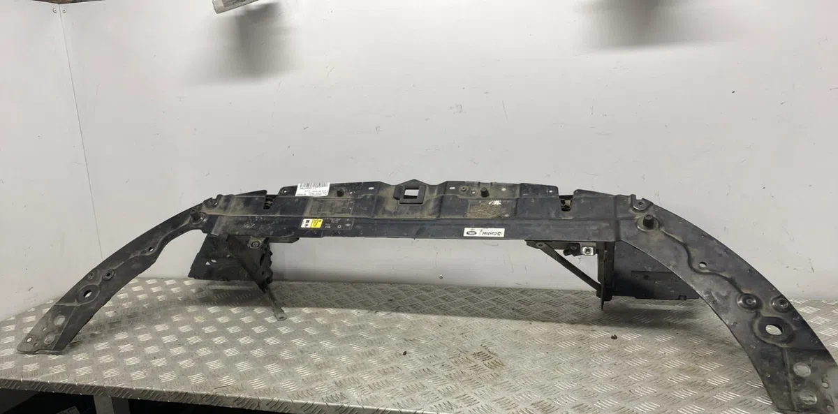 Traverse supérieure armature avant LAND ROVER RANGE ROVER 1 EVOQUE PHASE 2 occasion