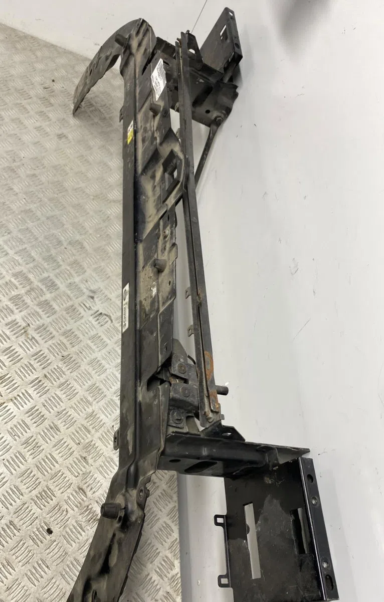 Traverse supérieure armature avant LAND ROVER RANGE ROVER 1 EVOQUE PHASE 2 occasion