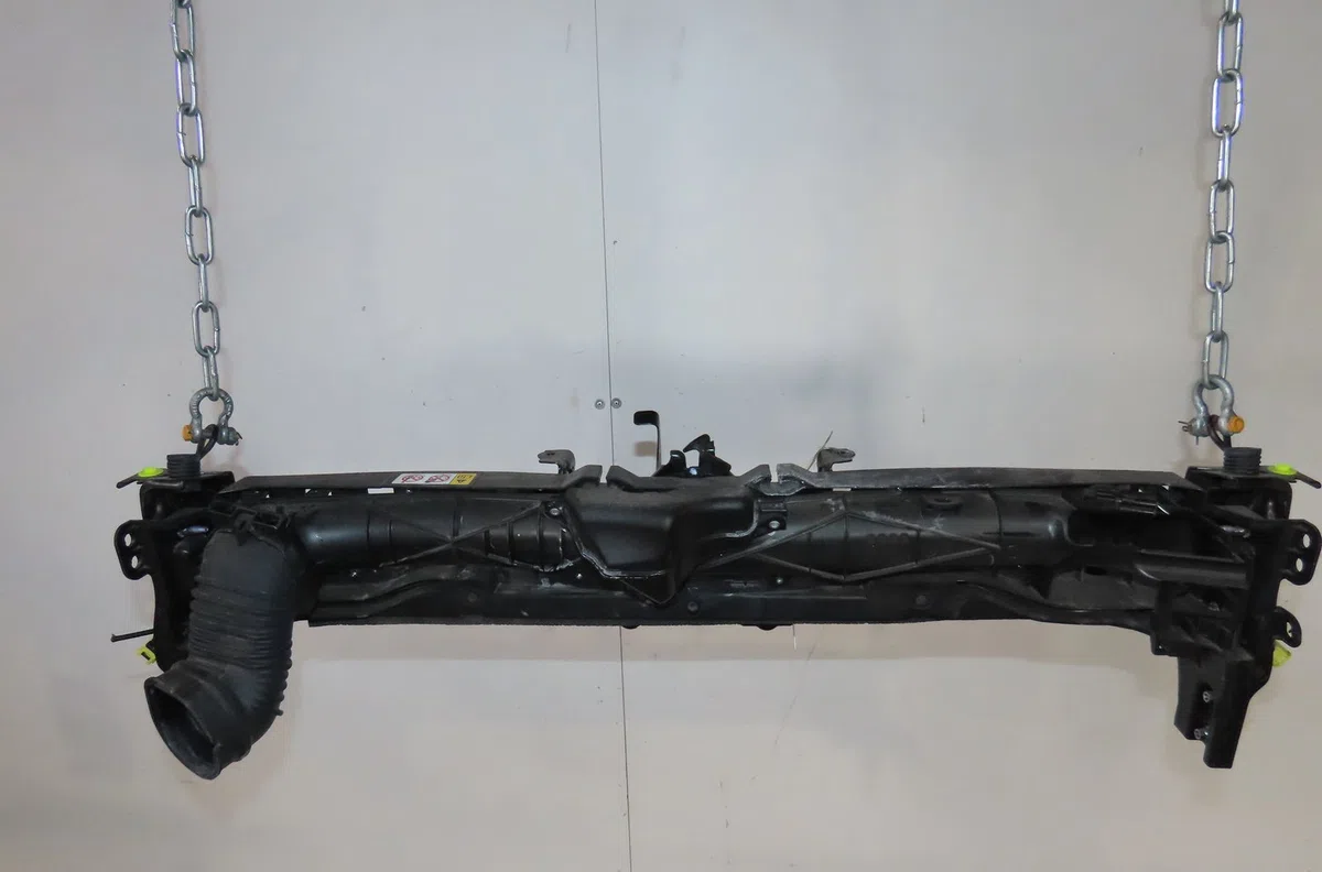 Traverse supérieure armature avant Mazda 2 Berline bicorps trois ou cinq portes (KB) 1.5 hybrid (kbac3x) (2022) occasion
