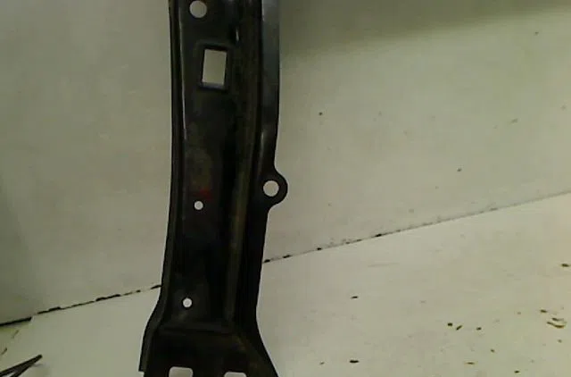 Traverse supérieure armature avant Mini MINI (R56) One (2009-2010) occasion