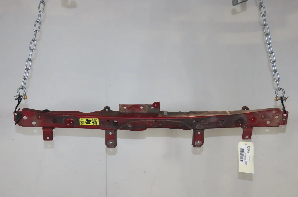 Traverse supérieure armature avant Nissan JUKE (F15) 1.5 dci (2010) 5 portes occasion
