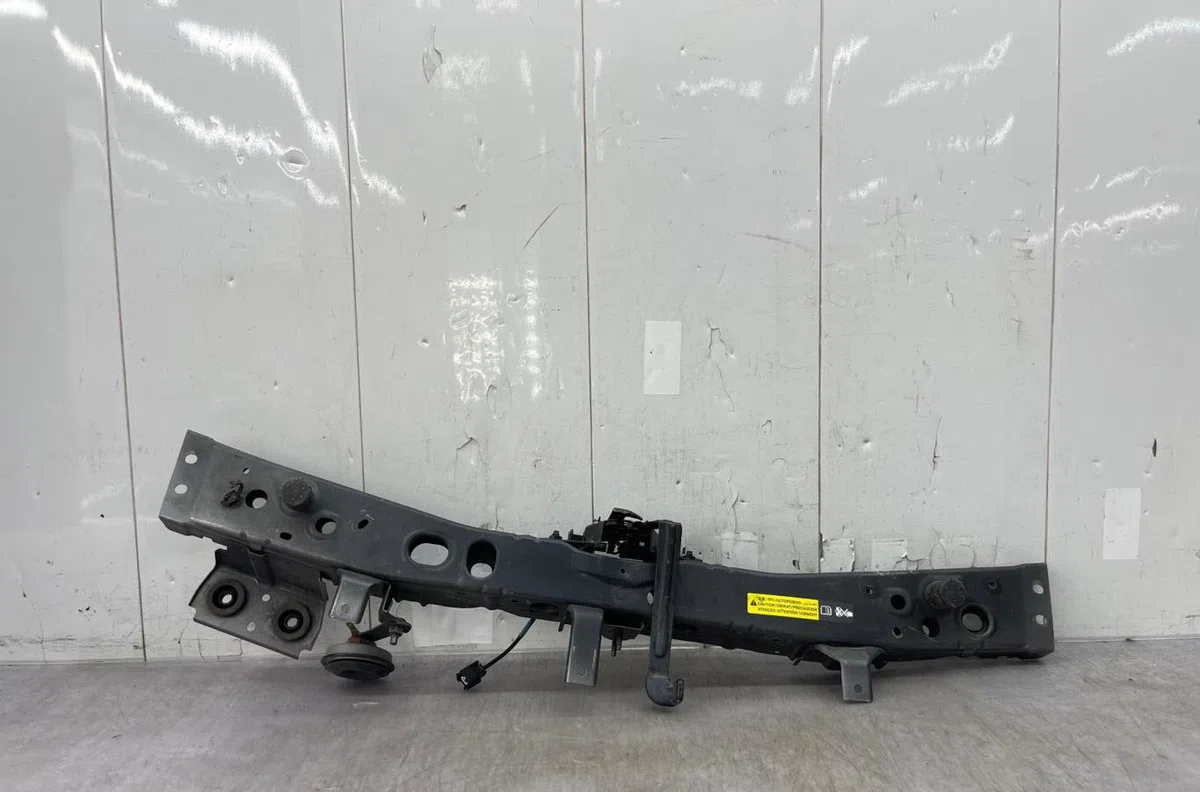 Traverse supérieure armature avant NISSAN NOTE 2 occasion