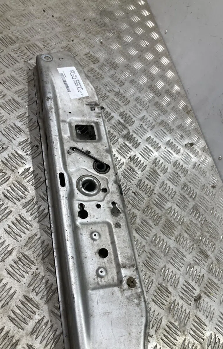 Traverse supérieure armature avant OPEL ZAFIRA B PHASE 2 occasion