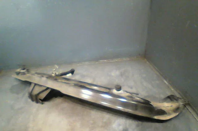 Traverse supérieure armature avant Peugeot 206 (2L_, 2M_) 1.4 hdi eco 70 (2009-2013) 5 portes occasion